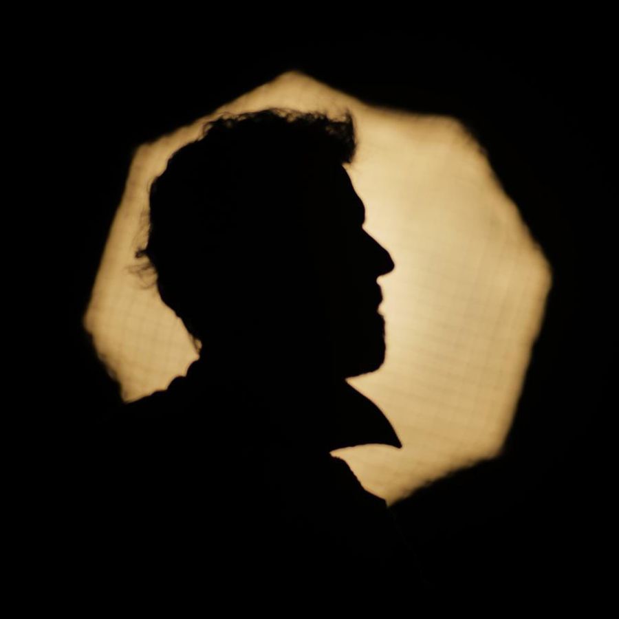 El director Miguel Angel Calvo Buttini