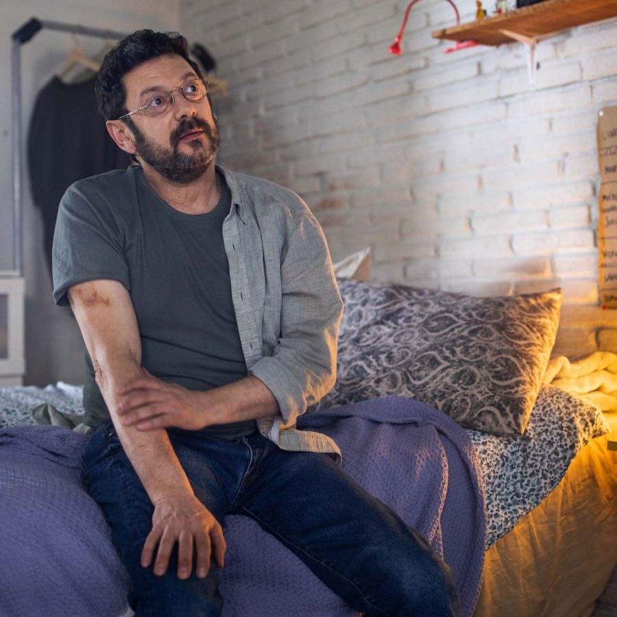 Manolo Solo interpreta al amante esporádico  de la protagonista