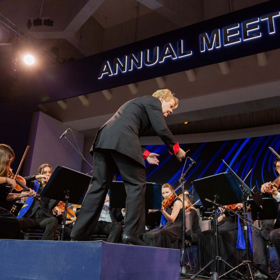La directora Marin Alsop durante el concierto