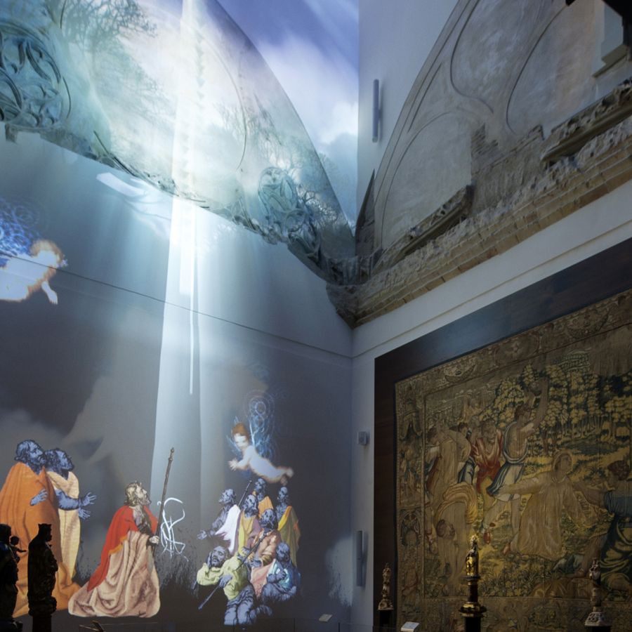 Videomapping efecto trampantojo sobre muro y bóveda